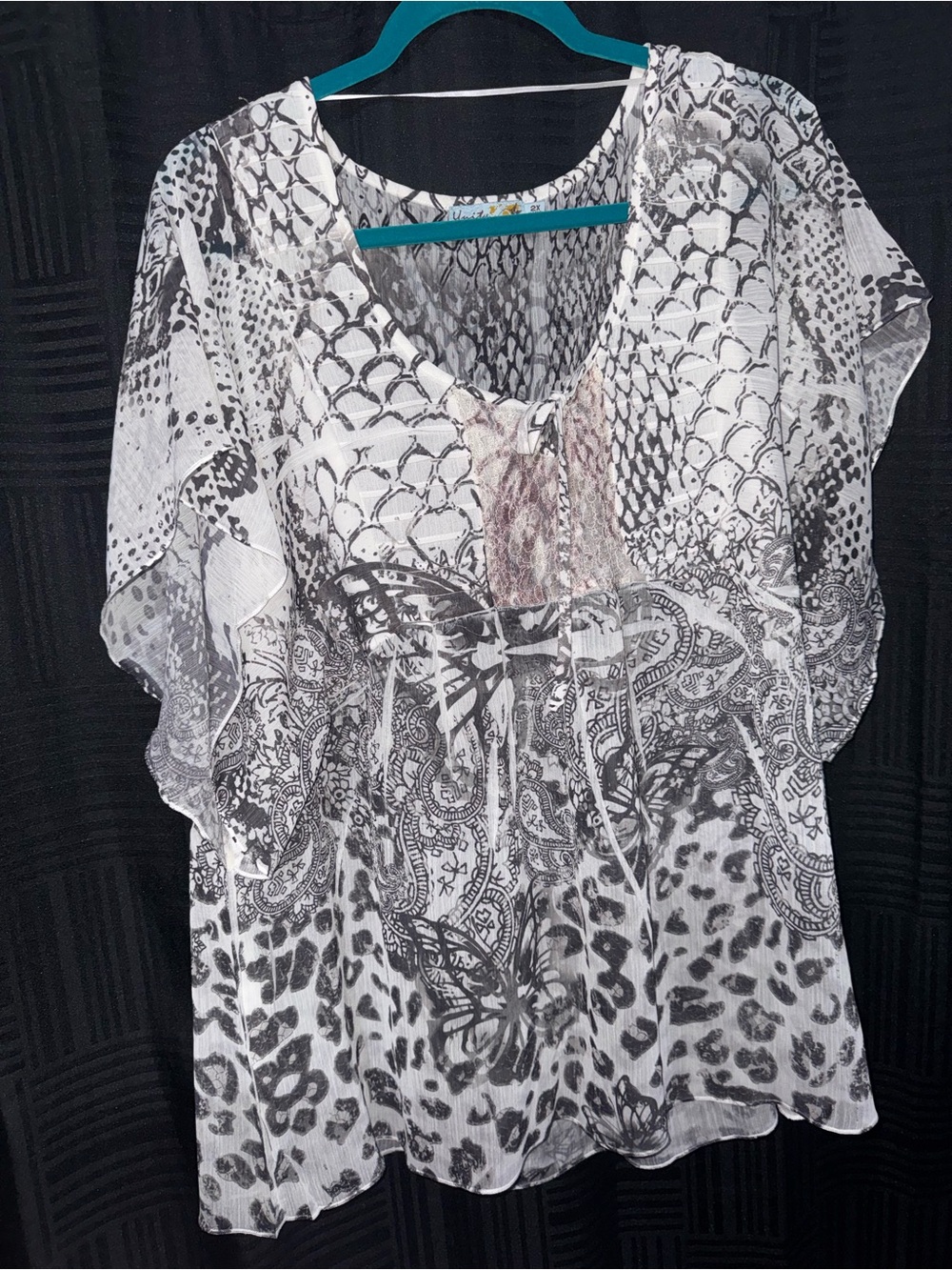 Women’s Sheer Black & White Printed Flutter-Sleeve Top